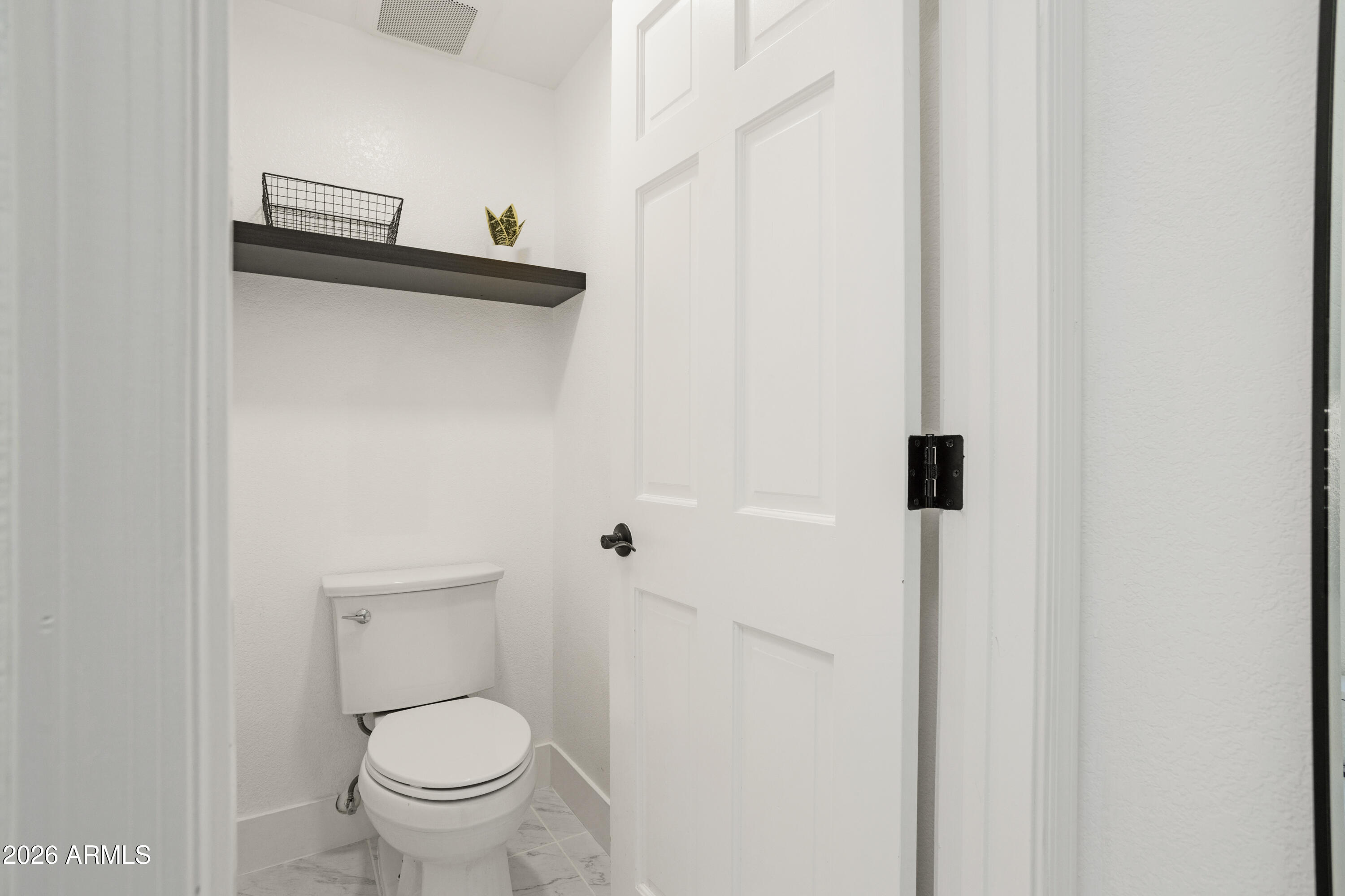 601 East Silver Creek Road Gilbert, AZ 85296 - Photo 27 of 47 Toilet room