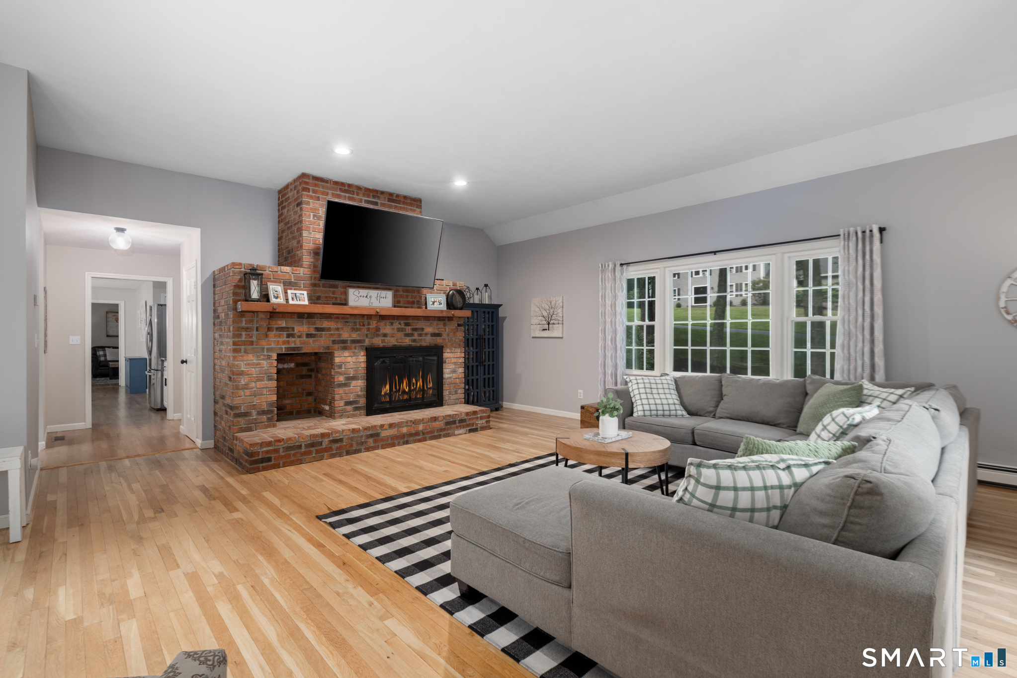11 Cobblers Mill Road Newtown, CT 06482 - Photo 7 of 34