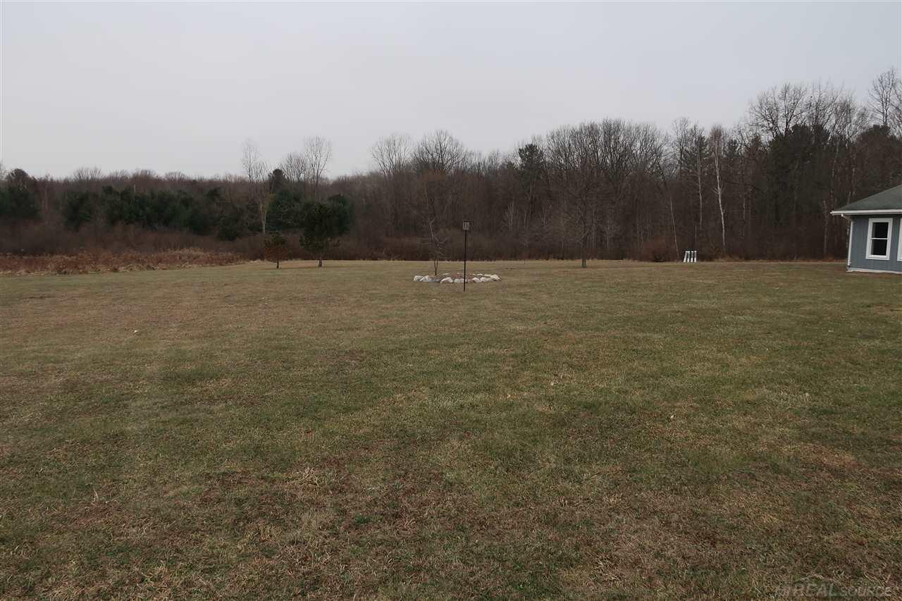 6933 Kilburn Road Jeddo, MI 48032 - Photo 8 of 26 31369188-7.JPG