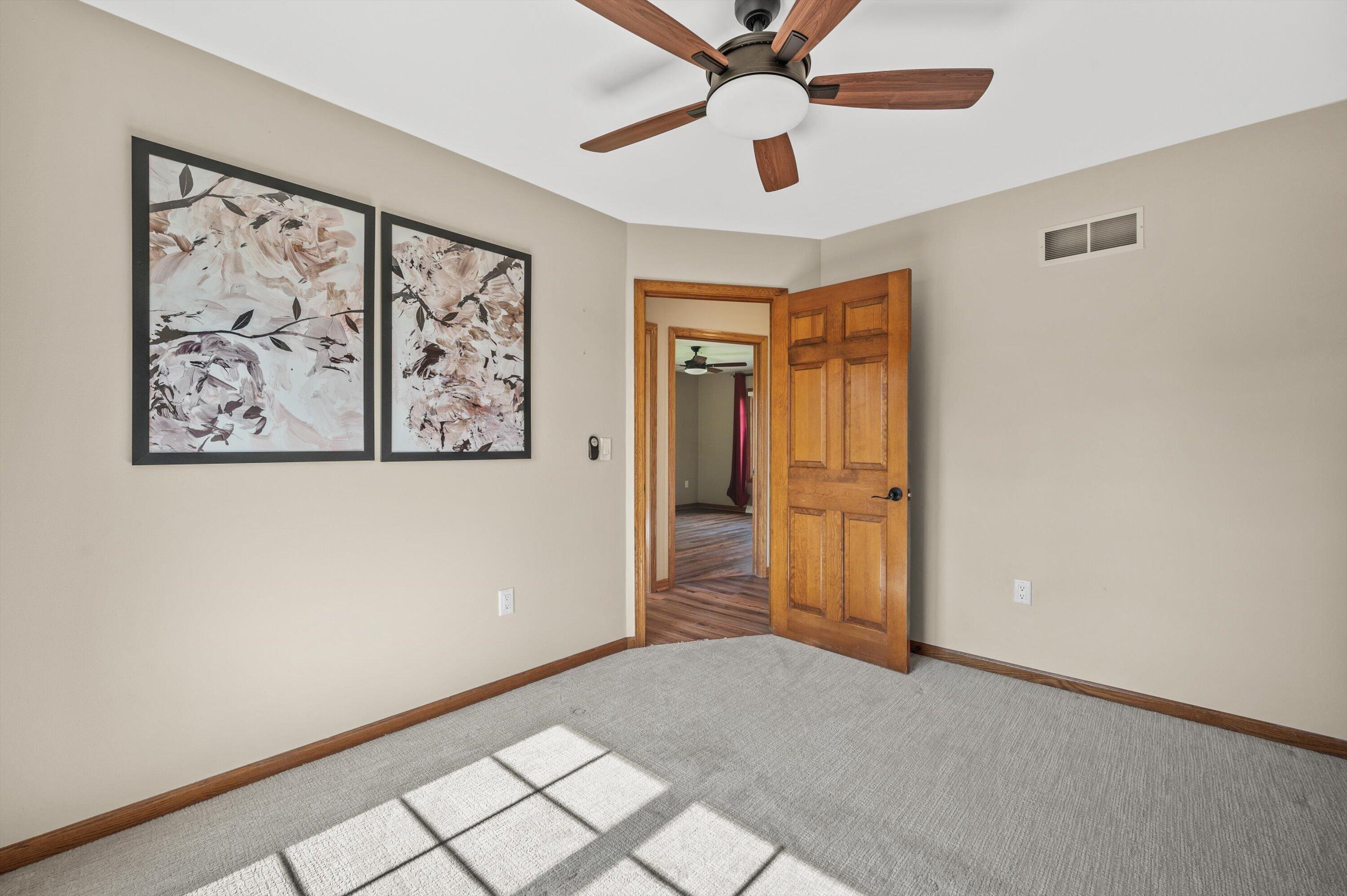 2803 Ridgeline Circle Waukesha, WI 53188 - Photo 20 of 38 Bedroom 3