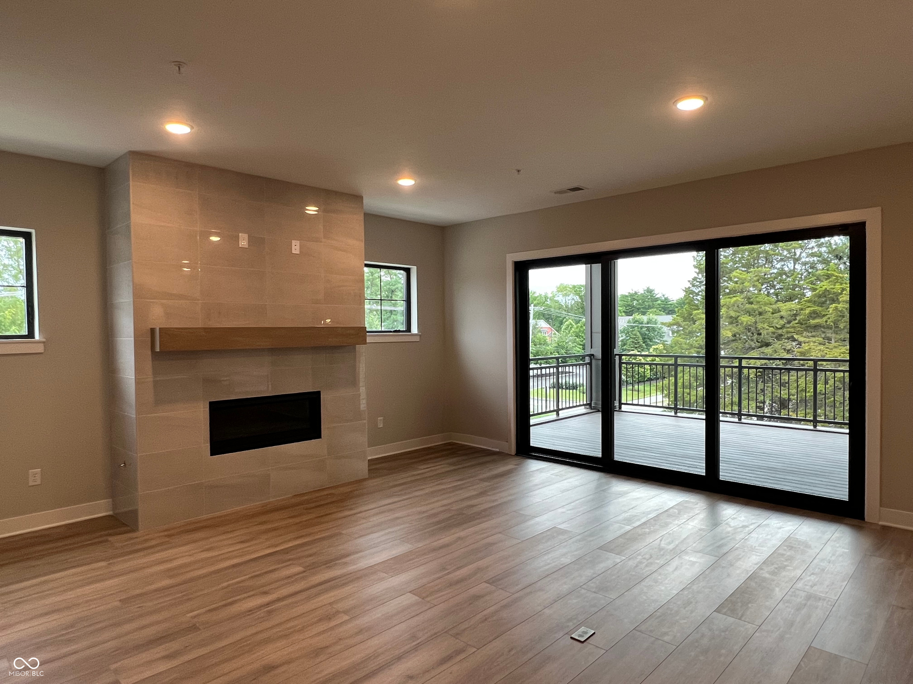704 Pawnee Road, Unit 300 Carmel, IN 46032 - Photo 8 of 10 Gallery Image 8
