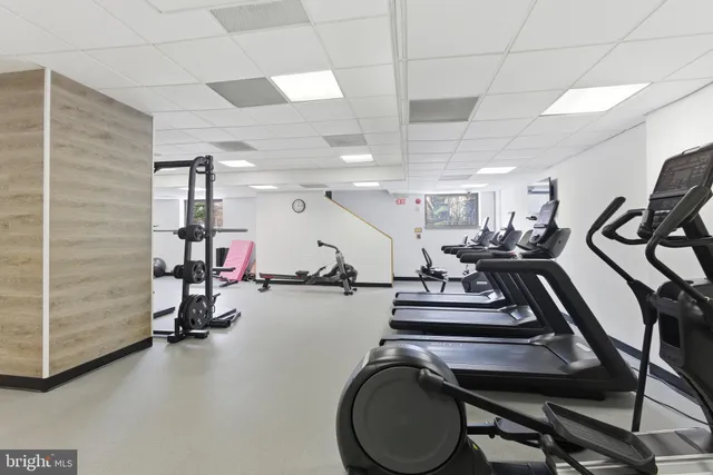 $2,150 | 2111 Wisconsin Avenue Northwest, Unit 504, Washington, DC 20007