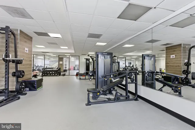 $2,150 | 2111 Wisconsin Avenue Northwest, Unit 504, Washington, DC 20007