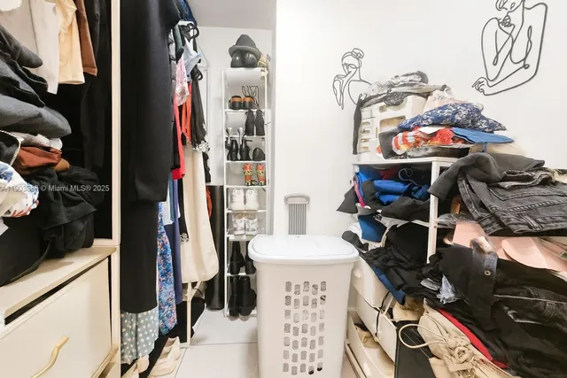 $225,000 | 2821 North Miami Beach Boulevard, Unit 5O, North Miami Beach, FL 33160