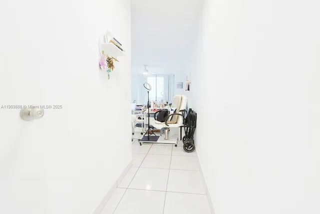 $225,000 | 2821 North Miami Beach Boulevard, Unit 5O, North Miami Beach, FL 33160