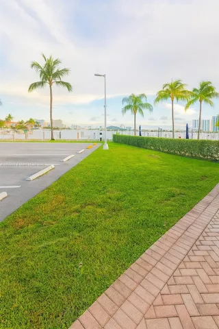 $225,000 | 2821 North Miami Beach Boulevard, Unit 5O, North Miami Beach, FL 33160