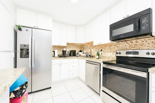 $225,000 | 2821 North Miami Beach Boulevard, Unit 5O, North Miami Beach, FL 33160