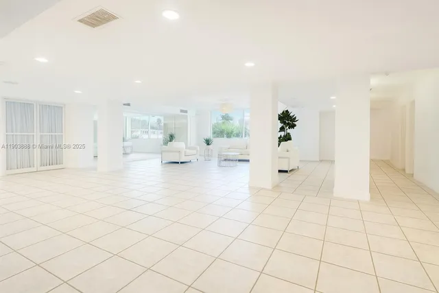 $225,000 | 2821 North Miami Beach Boulevard, Unit 5O, North Miami Beach, FL 33160