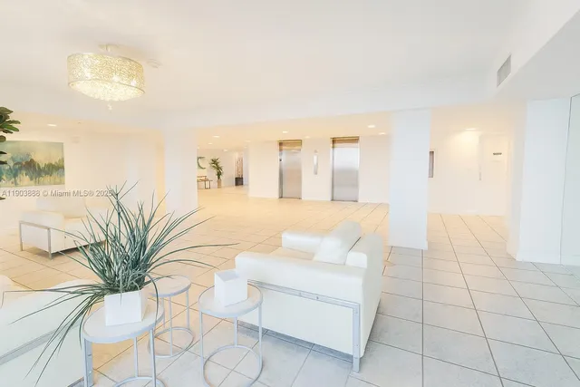 $225,000 | 2821 North Miami Beach Boulevard, Unit 5O, North Miami Beach, FL 33160