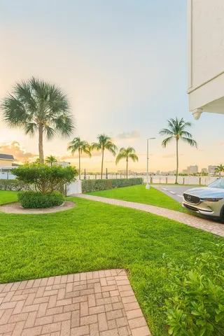 $225,000 | 2821 North Miami Beach Boulevard, Unit 5O, North Miami Beach, FL 33160