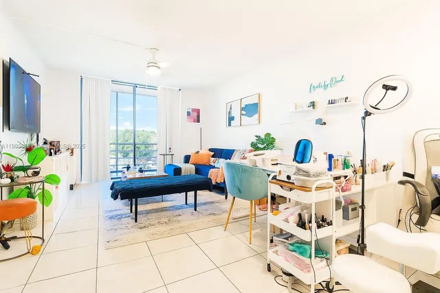 $225,000 | 2821 North Miami Beach Boulevard, Unit 5O, North Miami Beach, FL 33160