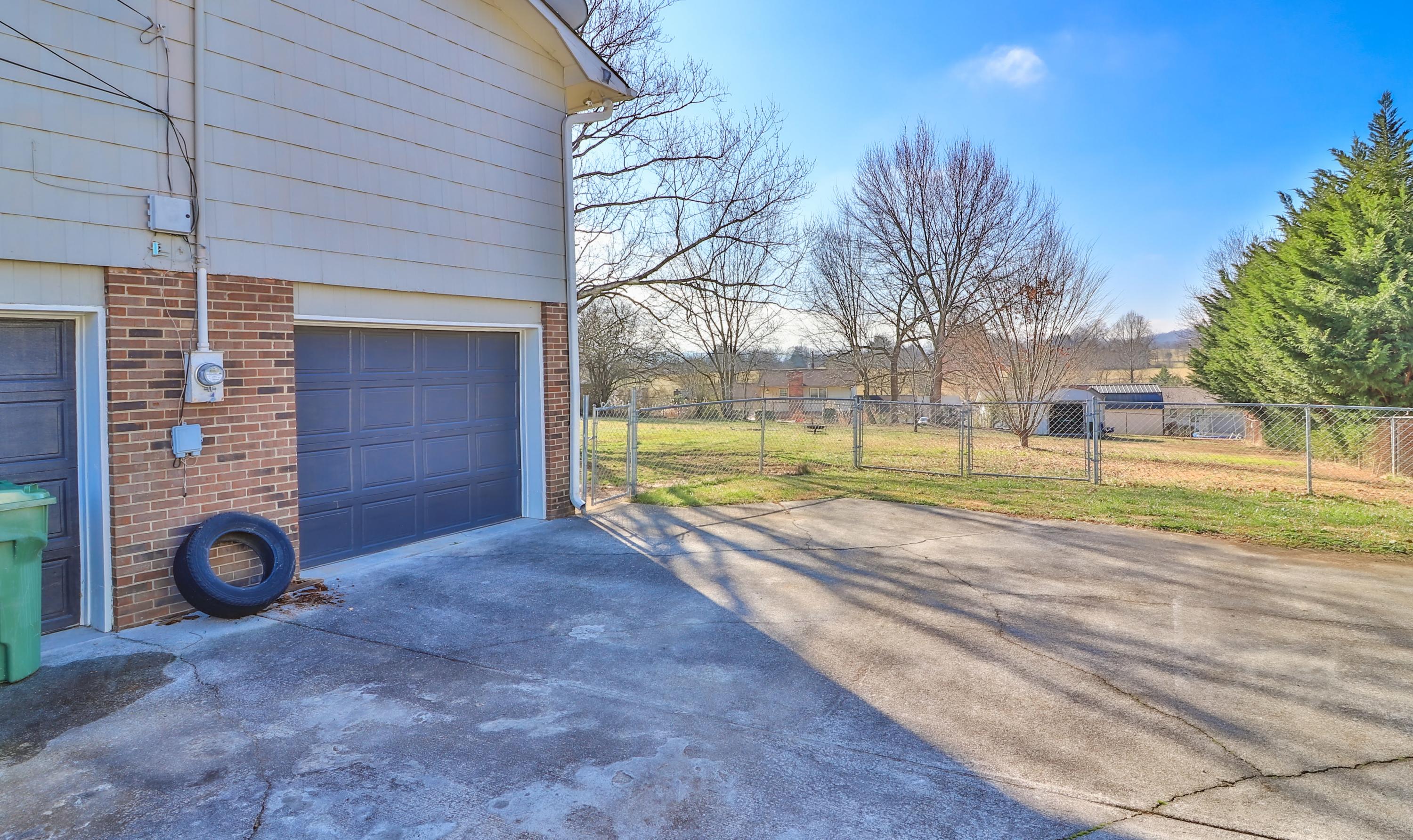 7629 Crestland Road Knoxville, TN 37938 - Photo 36 of 36 IMG_5437