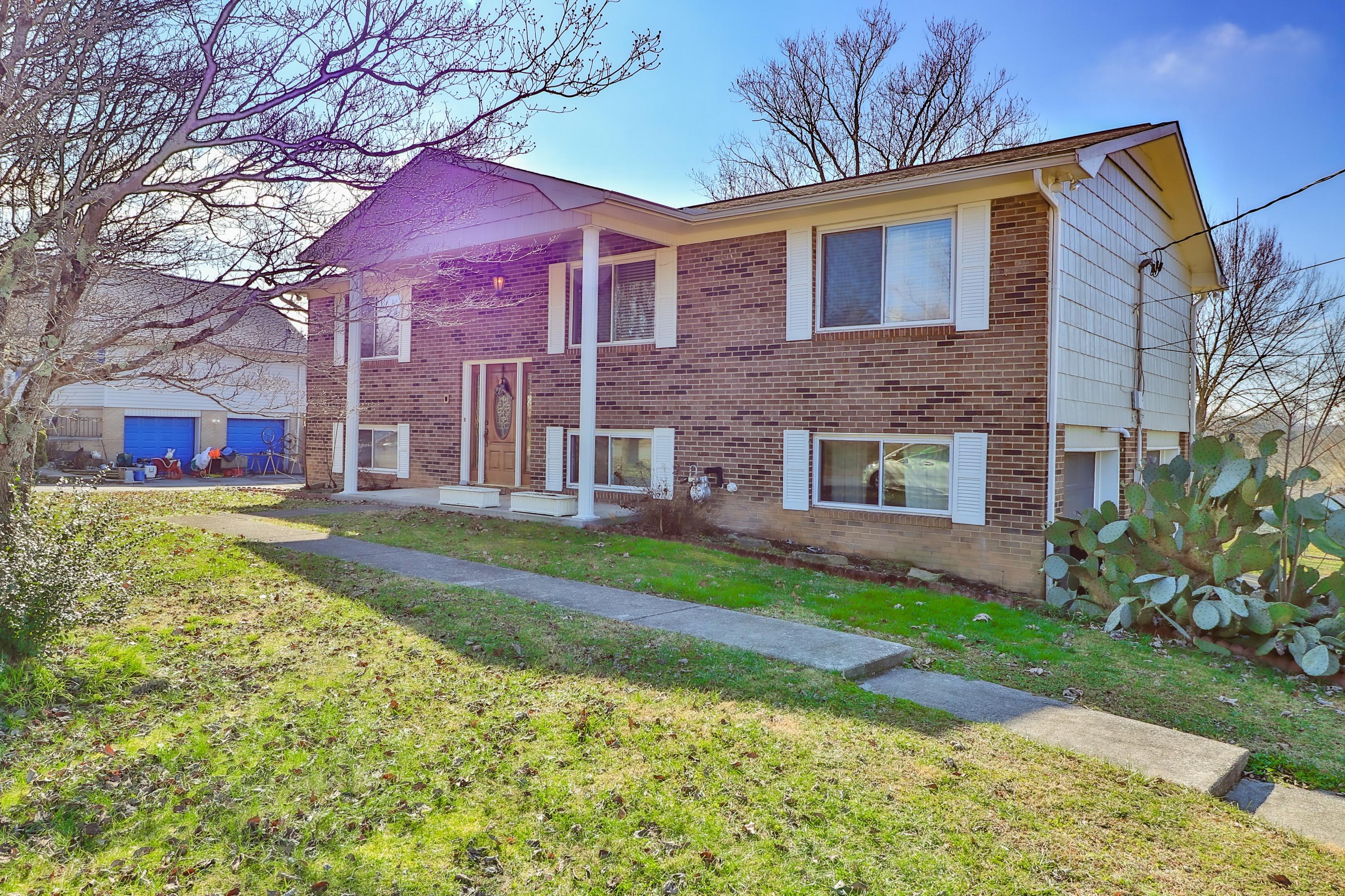 7629 Crestland Road Knoxville, TN 37938 - Photo 5 of 36 IMG_5434