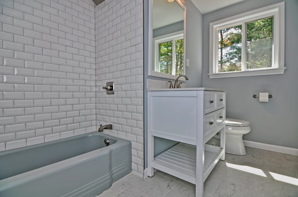 39 Pinecrest Road Holliston, MA 01746 - Photo 12 of 29 Gallery Image 12