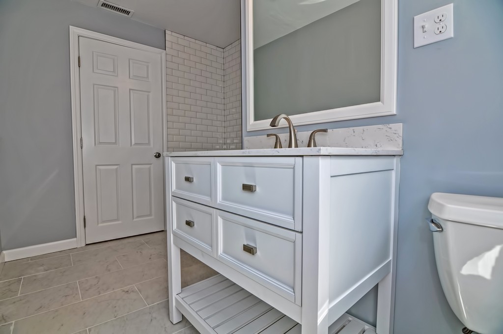 39 Pinecrest Road Holliston, MA 01746 - Photo 14 of 29 Gallery Image 14