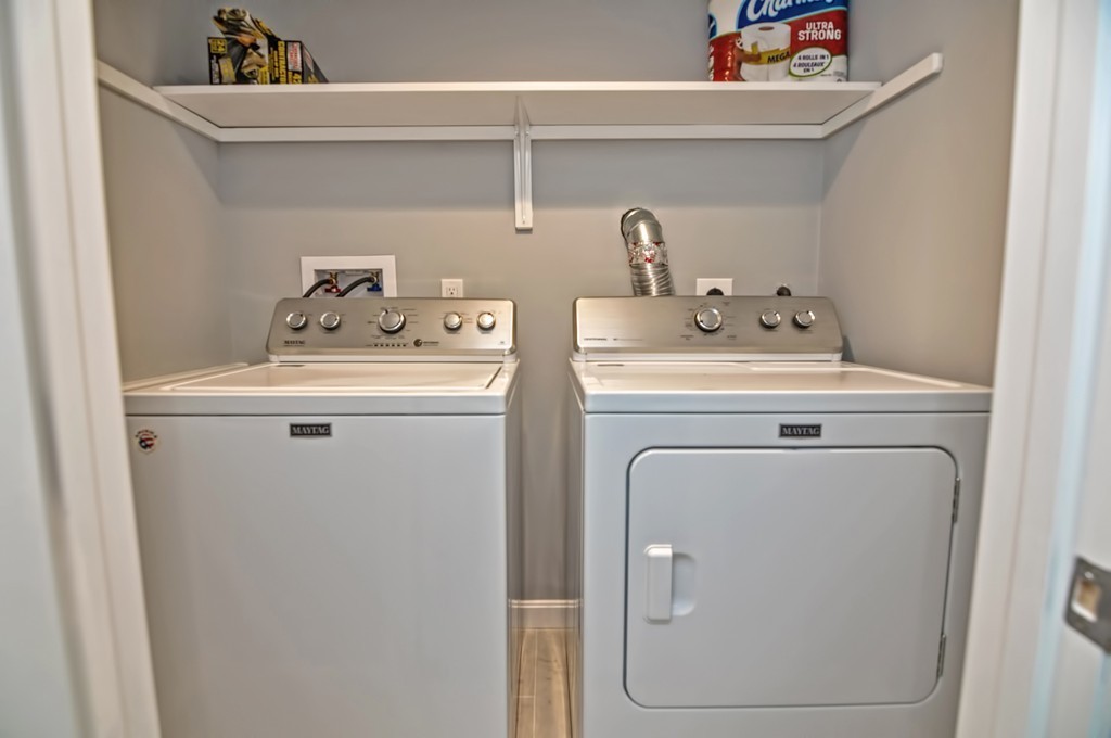 39 Pinecrest Road Holliston, MA 01746 - Photo 21 of 29 Gallery Image 21