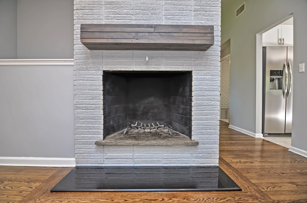 39 Pinecrest Road Holliston, MA 01746 - Photo 5 of 29 Gallery Image 5