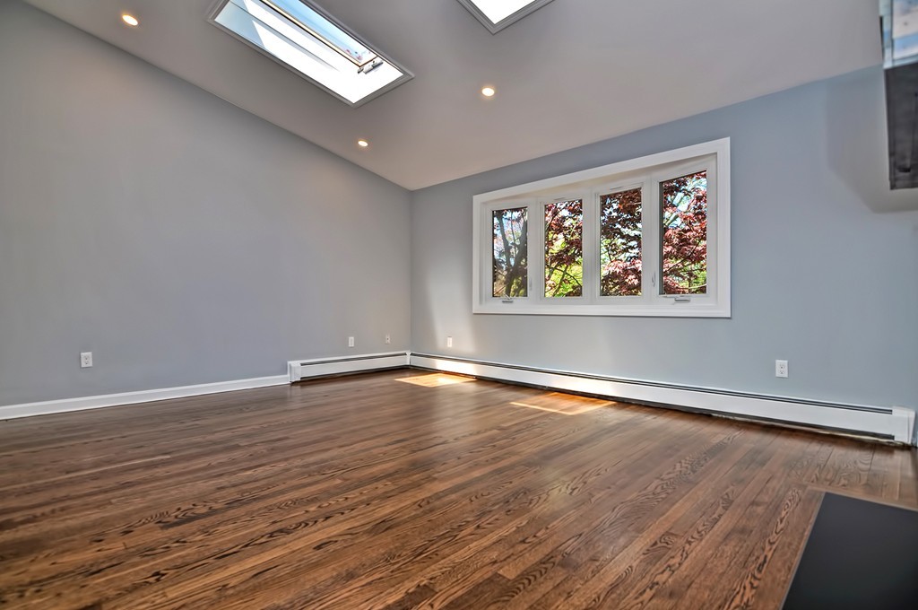 39 Pinecrest Road Holliston, MA 01746 - Photo 7 of 29 Gallery Image 7
