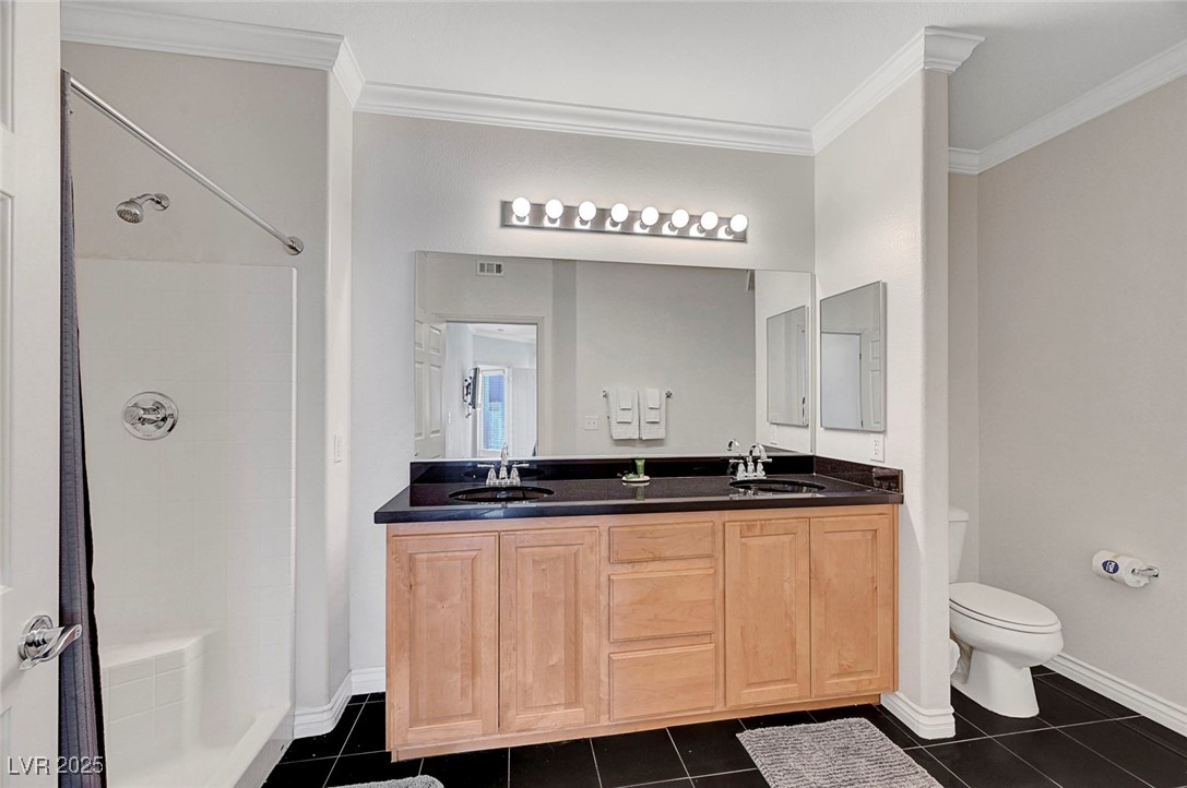 Undisclosed Address Henderson, NV 89074 - Photo 13 of 19