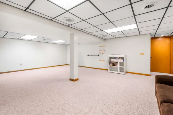 $395,000 | 125 Buckley Lane, Battle Creek, MI 49015