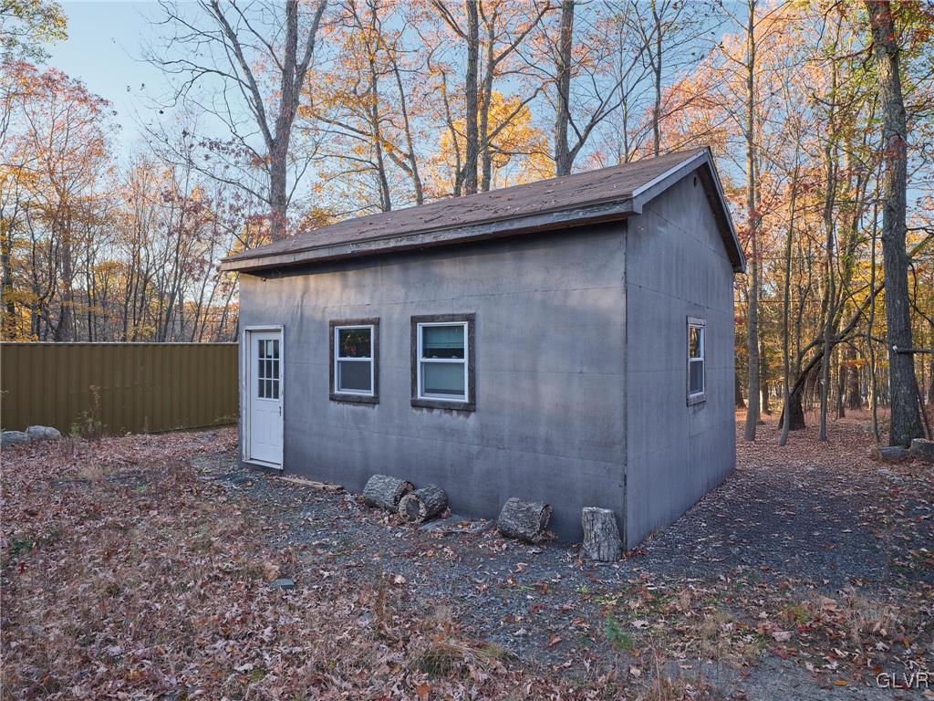 2524 Castor Road East Stroudsburg, PA 18302 - Photo 13 of 17 Gallery Image 13