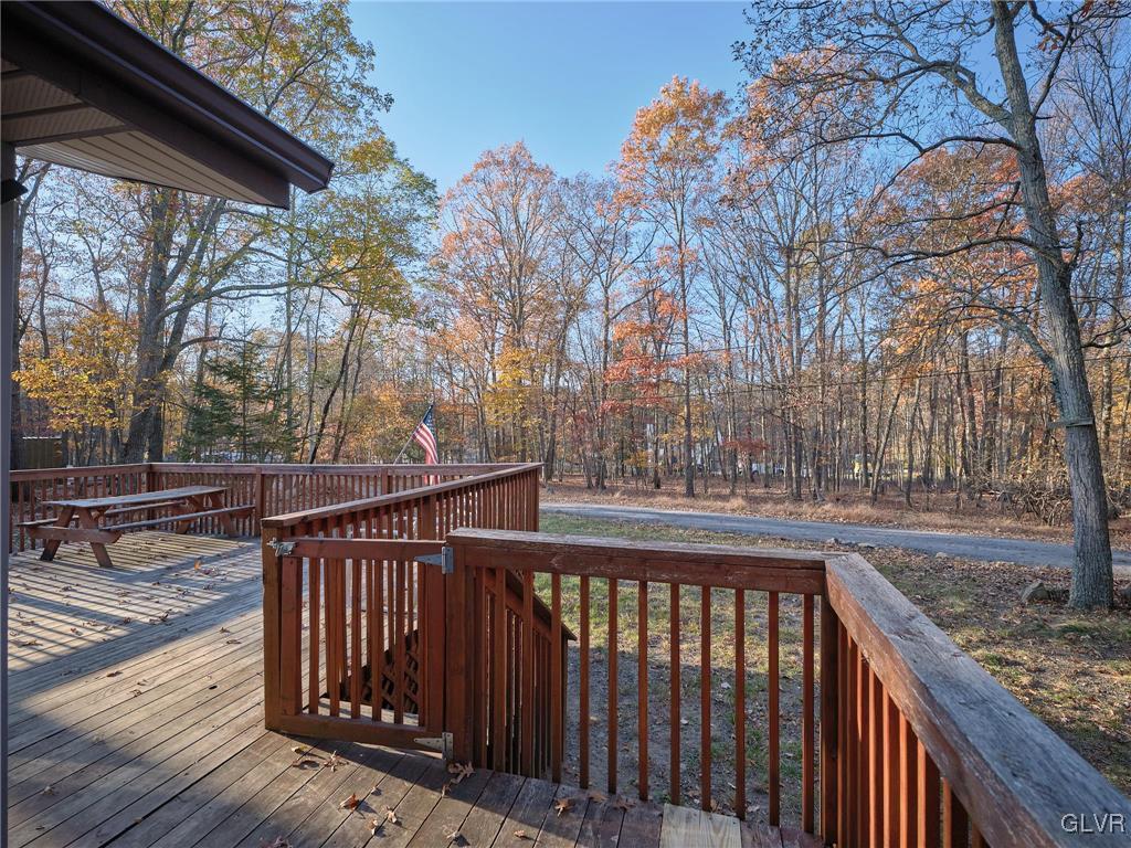 2524 Castor Road East Stroudsburg, PA 18302 - Photo 6 of 17 Gallery Image 6
