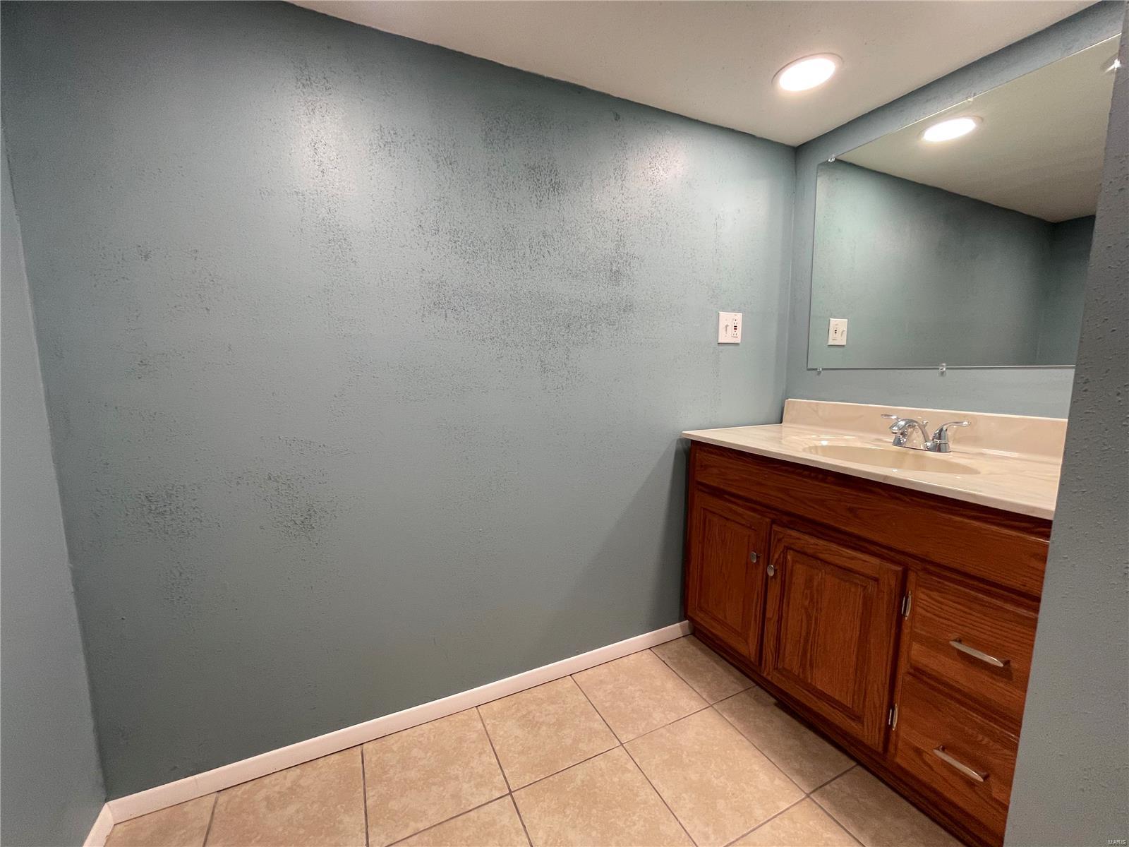 136 West 4th Street Roxana, IL 62084 - Photo 17 of 28