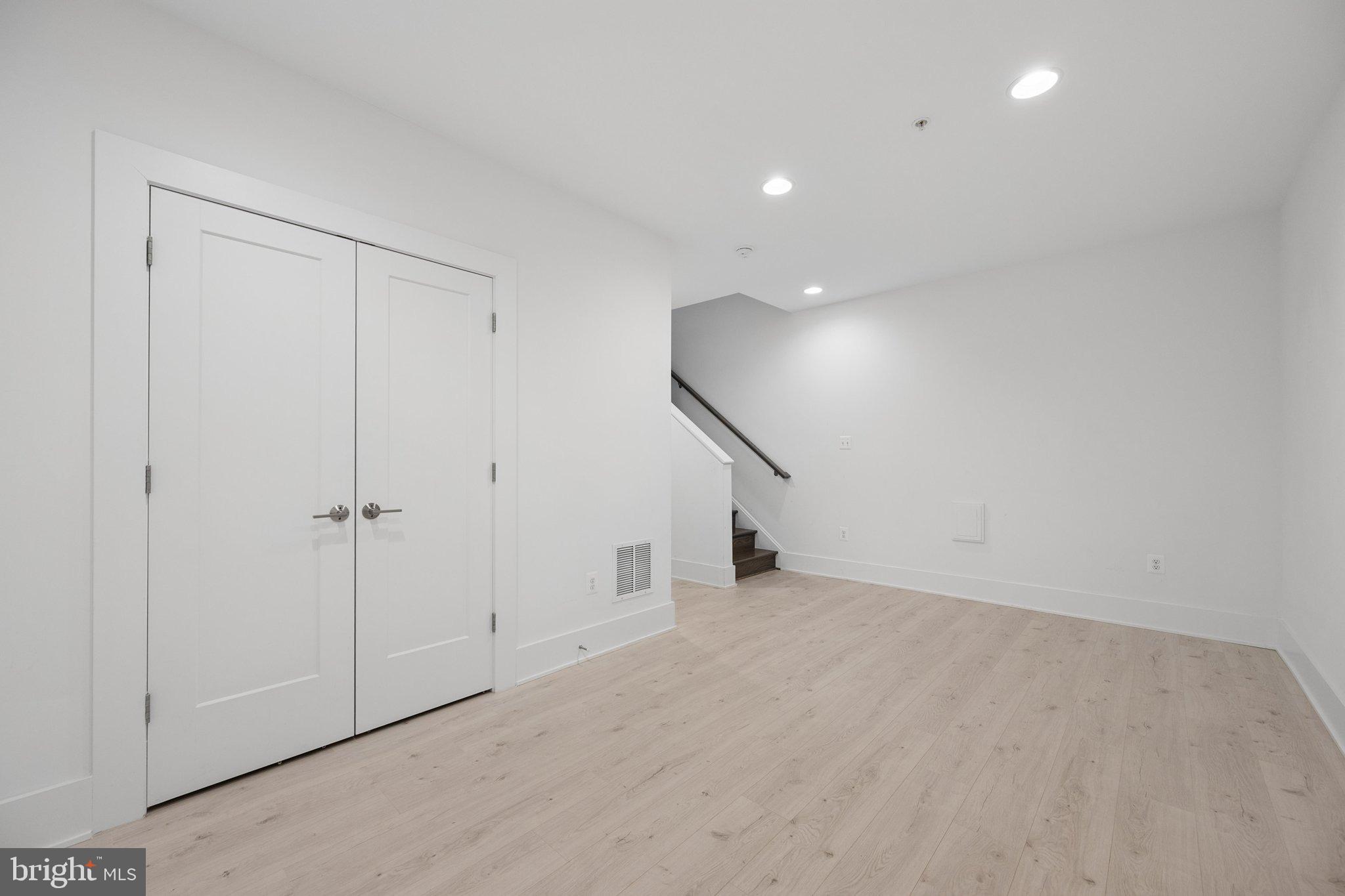 11344 Emerald Park Road Potomac, MD 20854 - Photo 33 of 38 Finished basement