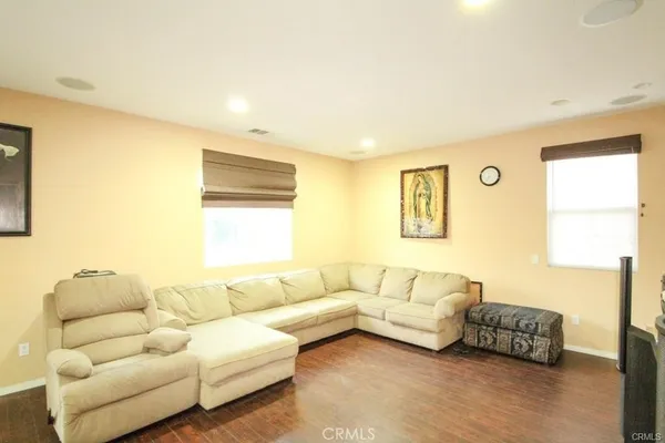 $785,000 | 19914 Christopher Lane, Saugus, CA 91350