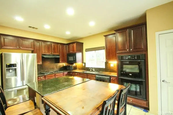 $785,000 | 19914 Christopher Lane, Saugus, CA 91350