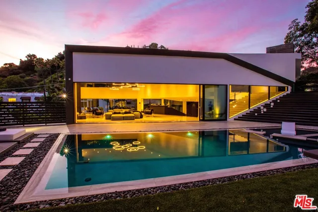 $30,995 | 2210 Bowmont Drive, Beverly Hills, CA 90210