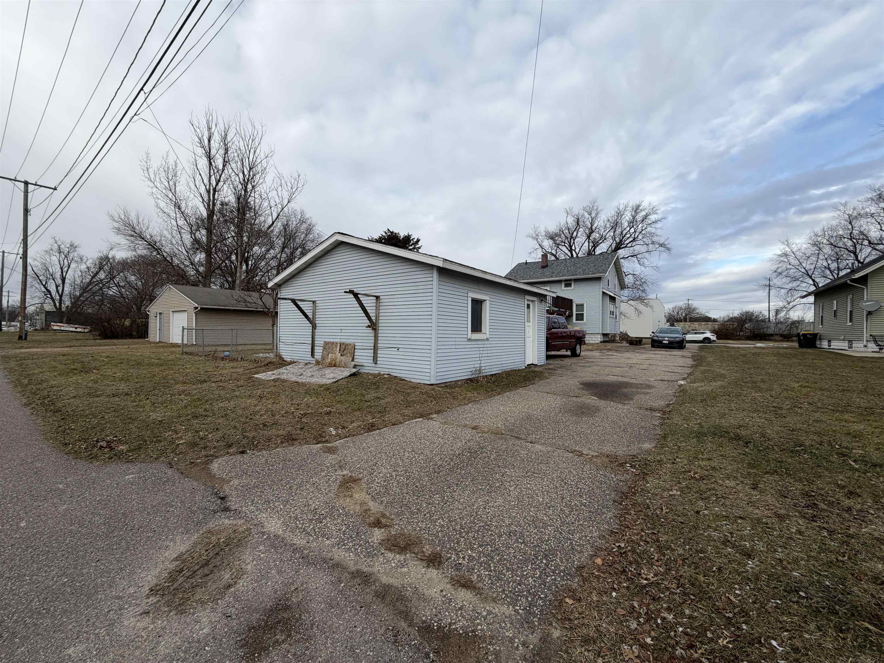 628 Booster Boulevard Reedsburg, WI 53959 - Photo 33 of 38