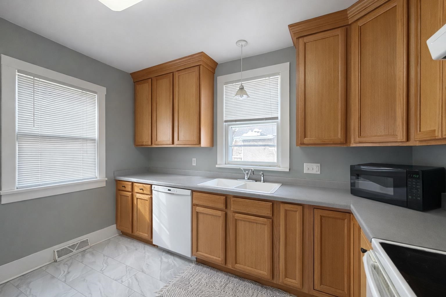 628 Booster Boulevard Reedsburg, WI 53959 - Photo 4 of 25