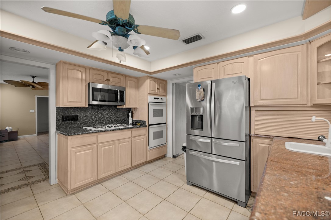 4817 Riverside Drive Yankeetown, FL 34498 - Photo 34 of 64
