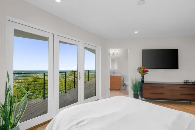 $7,000,000 | 17808 Tourney Road, Los Gatos, CA 95030