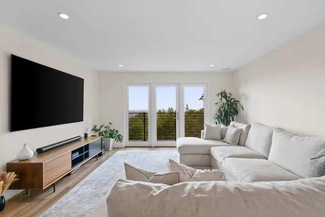 $7,000,000 | 17808 Tourney Road, Los Gatos, CA 95030