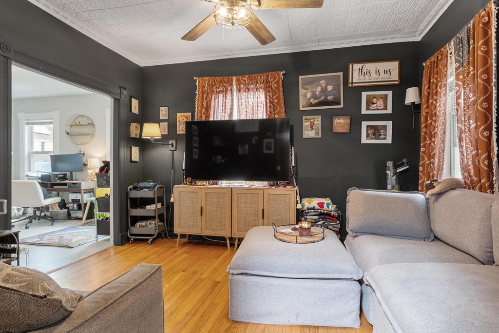 85 Montrose Street Springfield, MA 01109 - Photo 6 of 39