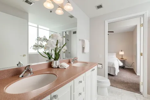 $800,000 | 1515 South Prairie Avenue, Unit 1306, Chicago, IL 60605