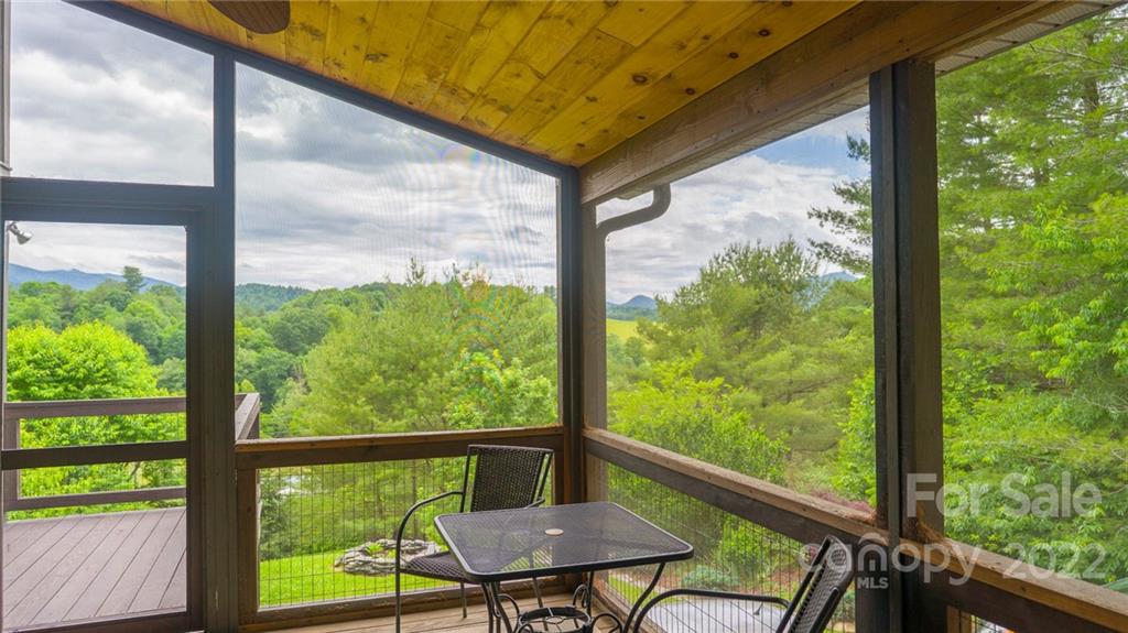 80 Hunters Ridge Road Burnsville, NC 28714 - Photo 12 of 32 Gallery Image 12