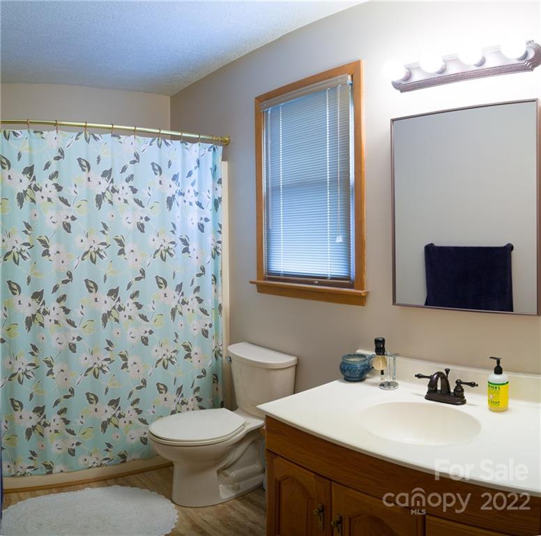 80 Hunters Ridge Road Burnsville, NC 28714 - Photo 17 of 32 Gallery Image 17