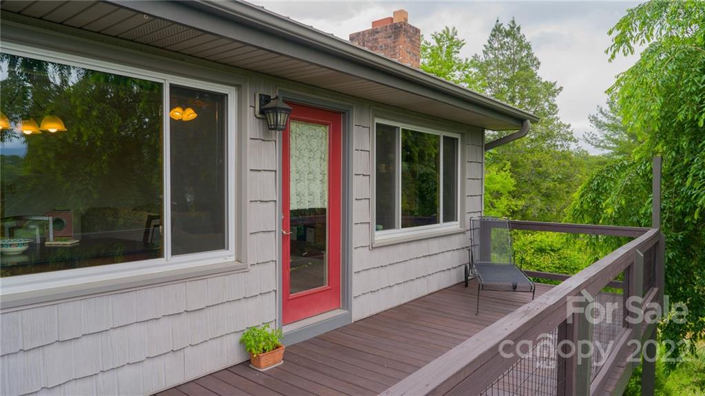 80 Hunters Ridge Road Burnsville, NC 28714 - Photo 4 of 32 Gallery Image 4