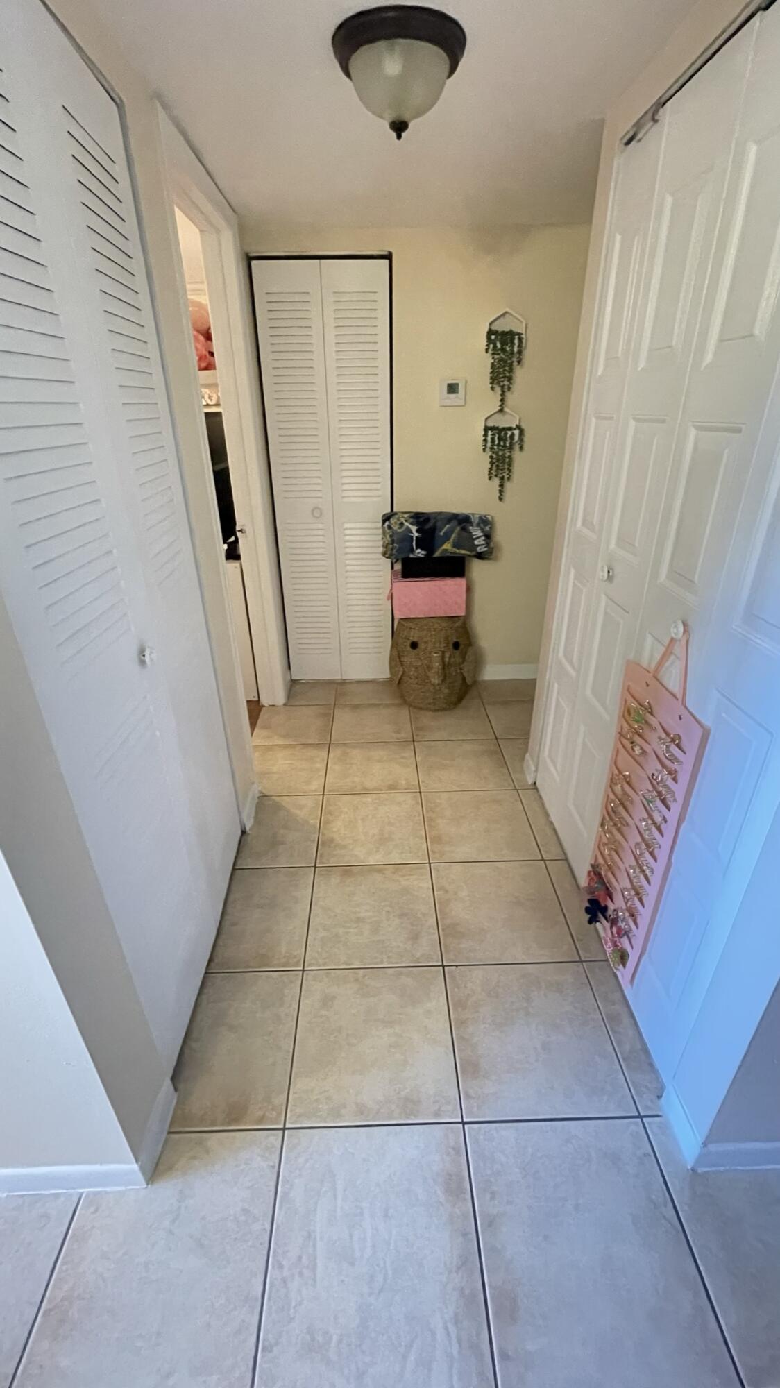 650 Southwest 2nd Avenue, Unit 2490 Boca Raton, FL 33432 - Photo 9 of 12 Nelly Damaschke (9)