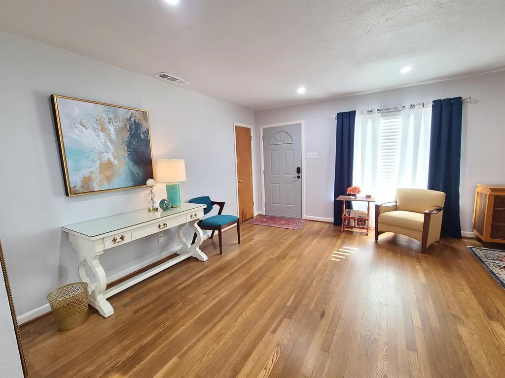 6331 Scyene Road Dallas, TX 75227 - Photo 6 of 20