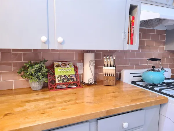 $1,900 | 6331 Scyene Road, Dallas, TX 75227