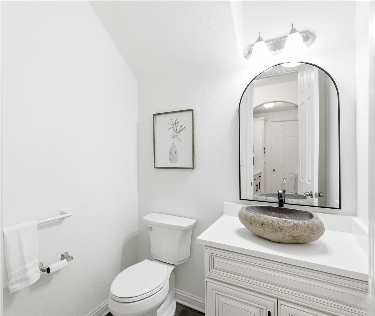 1101 Feather Reed Drive Leander, TX 78641 - Photo 6 of 40 Half bathroom down