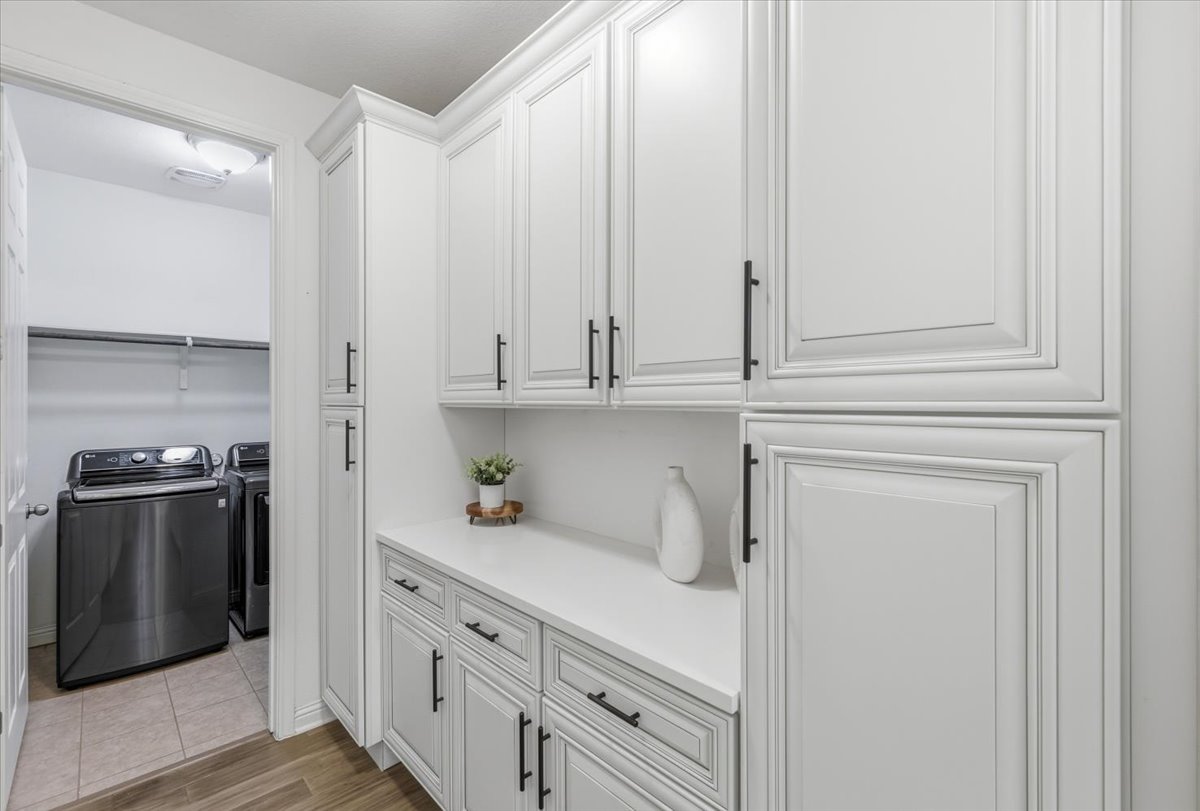 1101 Feather Reed Drive Leander, TX 78641 - Photo 7 of 40 Update to the home - cabinets and granite counter top added