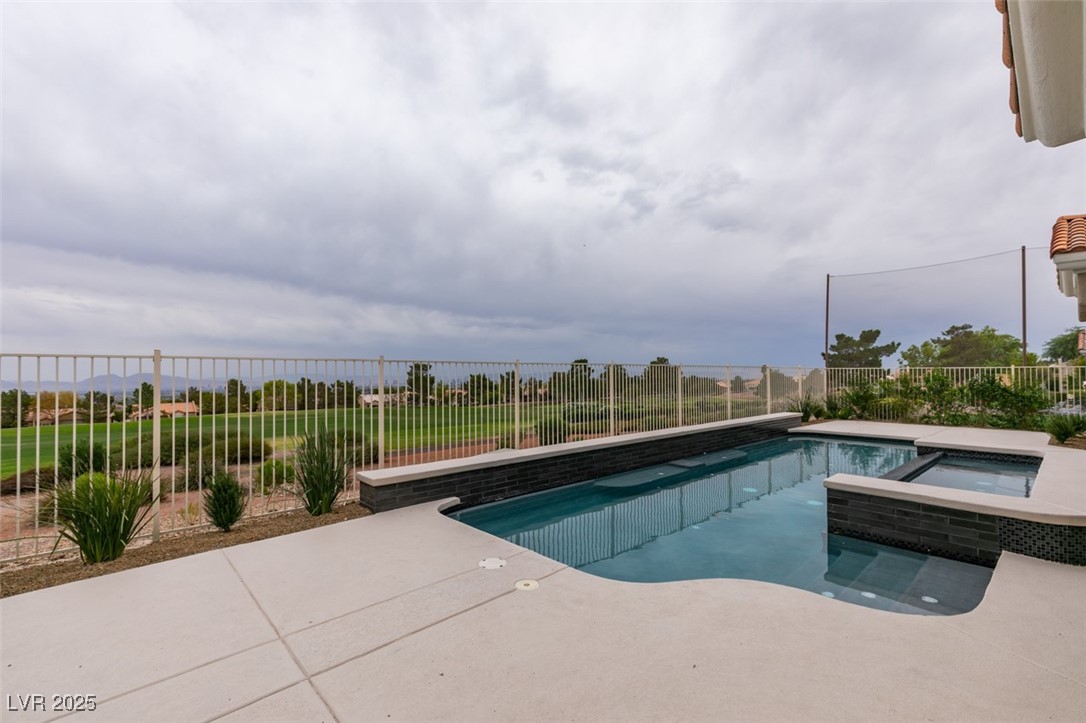 2104 Hot Oak Ridge Street Las Vegas, NV 89134 - Photo 40 of 44