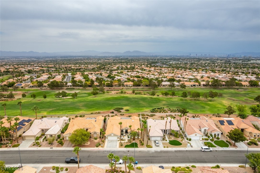 2104 Hot Oak Ridge Street Las Vegas, NV 89134 - Photo 8 of 44