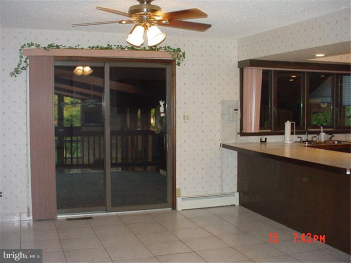 1833 Almonesson Road Deptford, NJ 08096 - Photo 14 of 17 Kitchen
