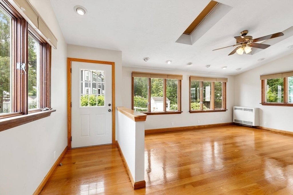 54 Como Road Boston, MA 02136 - Photo 9 of 37 Gallery Image 9